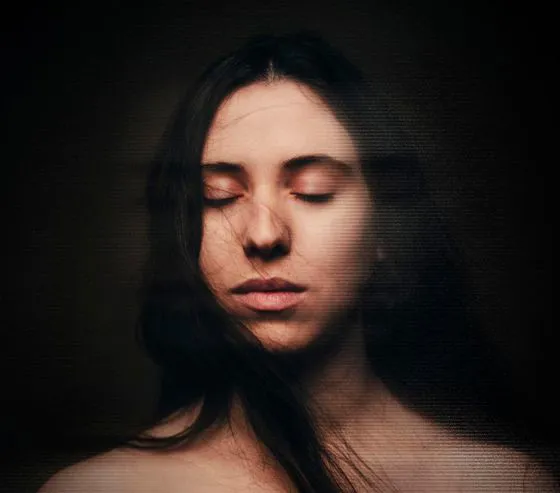 Laila Gozzi in "Trust" image campaign, performing company: Kalpanarts, picture: Bowie Verschuuren